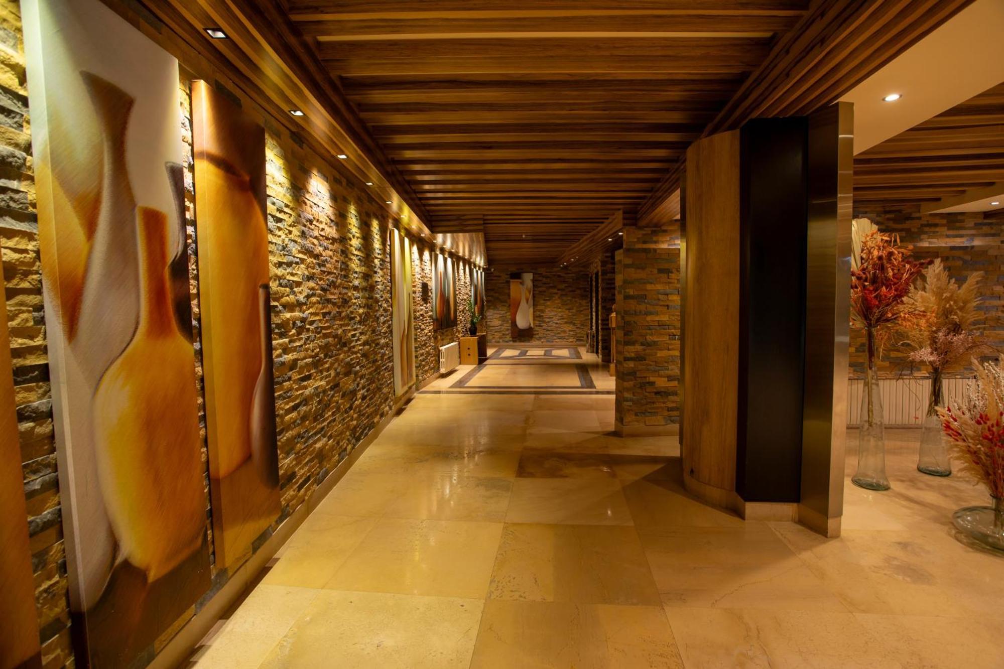 Terre Brune Hotel Mzaar Kfardebian Zewnętrze zdjęcie